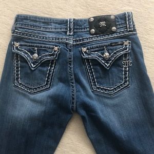Miss Me Easy Capri, Size 27